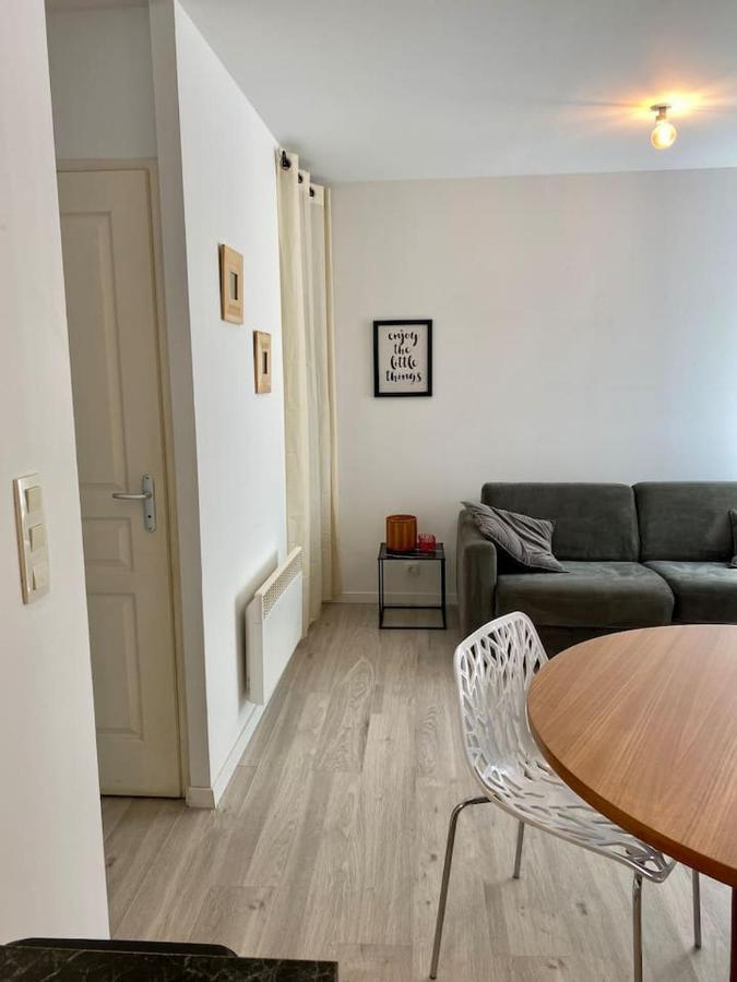 Accueillant Petit T2 Coeur De Centre Ville Lézignan-Corbières Extérieur photo